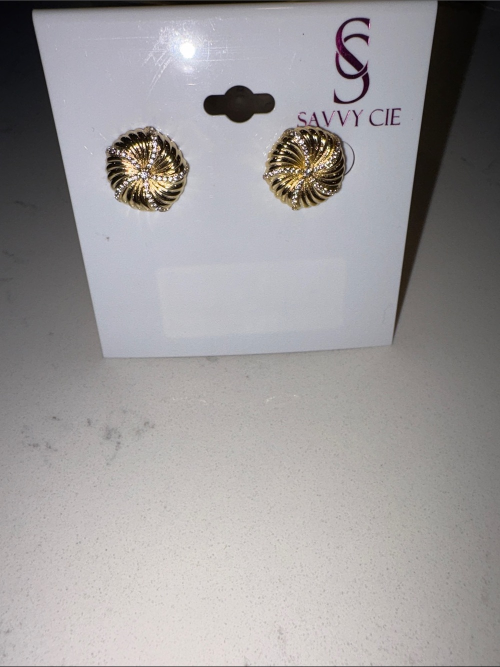 SAVVY CIE Gold Textured Stud Earrings
